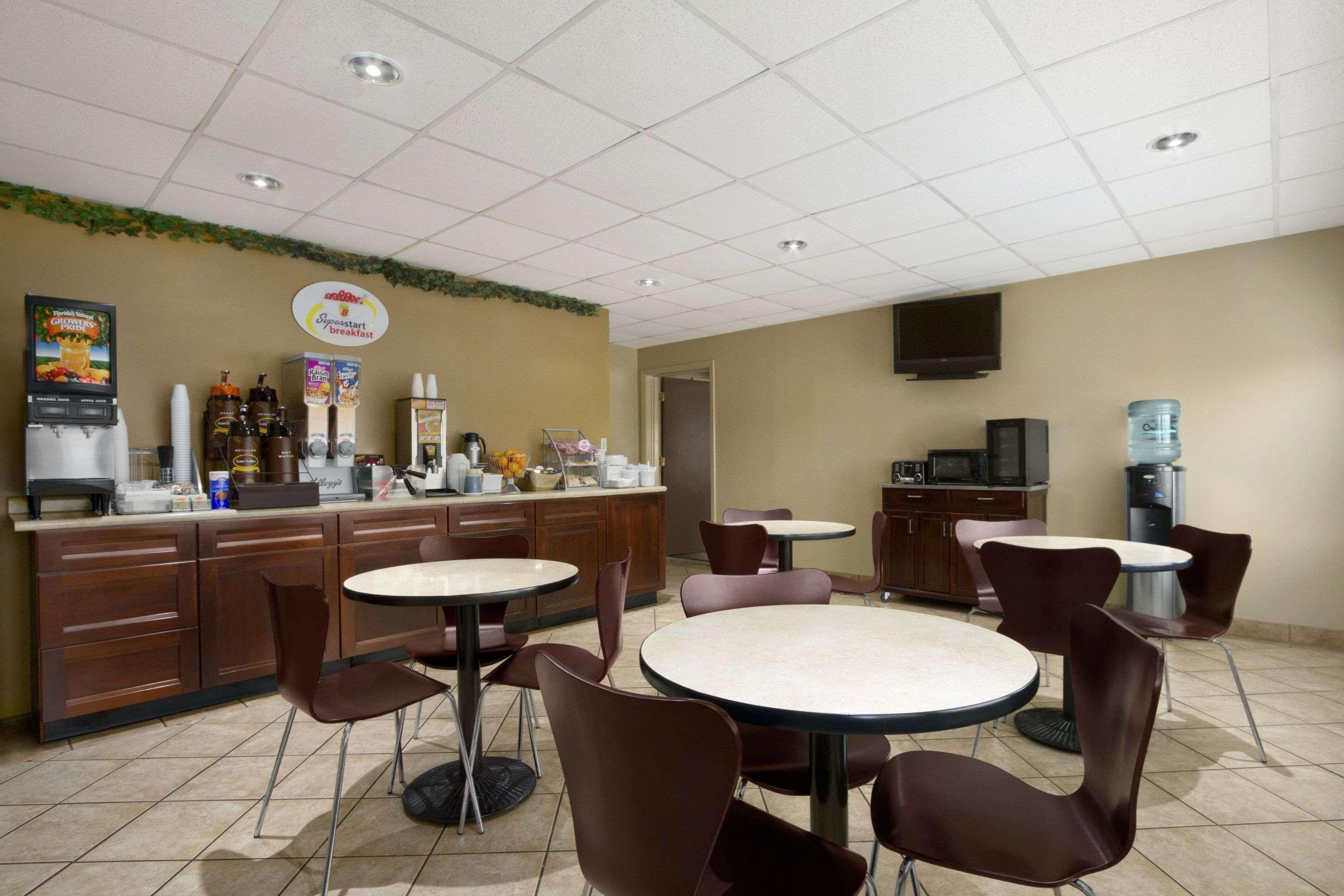 Super 8 By Wyndham-Tupelo Airport Motel Ngoại thất bức ảnh